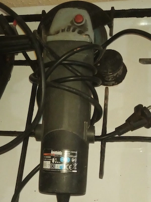 Meister Basic BWS 500 sarokcsiszoló  9000ft óbuda  36 50 104 8272 500 W teljesítmény, 230 V feszülts