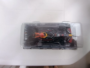 Red bull modell autó  - kép 2