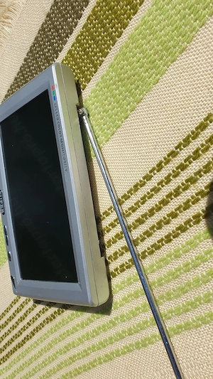 7" TFT LCD színes kistévé eladó, adapter nélkül - kép 10