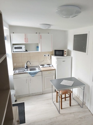 Hajdúhadház frekventált helyén stúdió apartman kiadó. - kép 4
