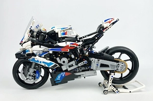 Lego komp. Technic 42130 BMW M 1000 RR motor 1920db Lepin ÚJ