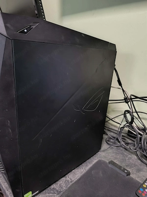 Asus rog strix  GL12CS-HU005D i7 8700 Gamer asztali pc. Intel  Core  i7-8700 3,2 Ghz , Corsair 16 GB - kép 2