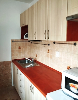 Salétrom utcában közel a belvároshoz 2 szoba+hall  - kép 2
