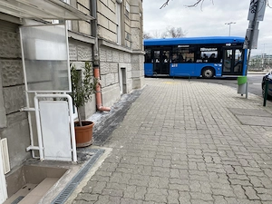 Kiadó XII., 65 nm félszuterén frissen felújított, utcai bejáratos üzlet - kép 9