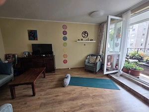 Gyönyörű panorámás erkélyes lakás eladó Rómaifürdőn! - kép 2