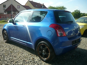 Suzuki Swift 1.3 Club - kép 4