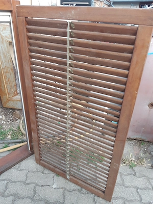 Fa natúr zsalugáter spaletta 2 szárnyú 156x131cm magas jól működő - kép 8