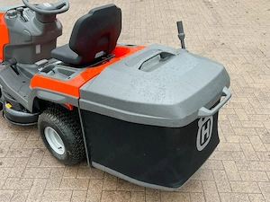 Husqvarna TC 215T fűnyíró traktor - kép 5