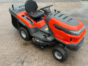 Husqvarna TC 215T fűnyíró traktor - kép 7