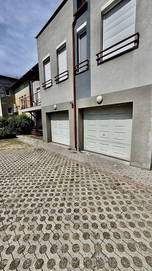 Nappali + 3 szobás, klímás lakás, garázzsal együtt kiadó! - kép 10