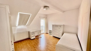 Nappali + 3 szobás, klímás lakás, garázzsal együtt kiadó! - kép 8