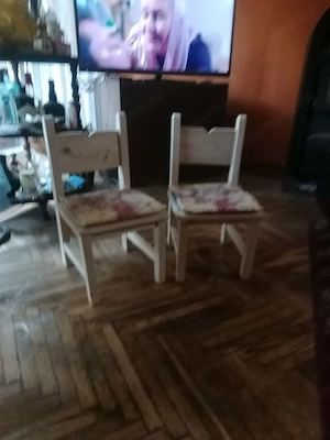 fenyőfa uj gyerekszékek eladók