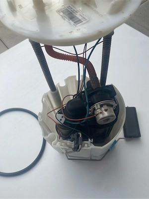 Opel 1,4 Turbó benzinpumpa - kép 3