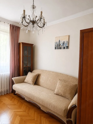 Eladó négy emeletes társasházban egy 68 nm-es első emeleti, egyetemekhez közel  2+2 fél szobás lakás - kép 3