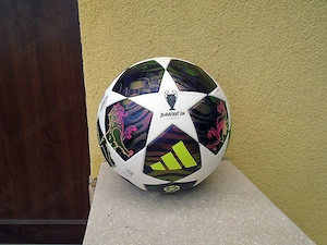 Adidas Bajnokok Ligája Budapest Final 26 focilabda