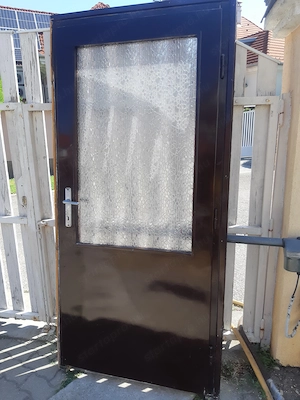 Barna 94x203cm ajtó tokkal üveges jobbos