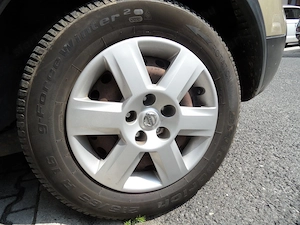NISSAN FELNI téli gumival 215 65 R16 eladó használtan 4 db - kép 7