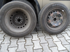 NISSAN FELNI téli gumival 215 65 R16 eladó használtan 4 db - kép 6