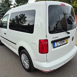 VOLKSWAGEN CADDY 1.2 TSI BMT ! 2018-as,Garantált km,vezetett szervízkönyv! Körablakos. Ára: 3 140 00 - kép 4