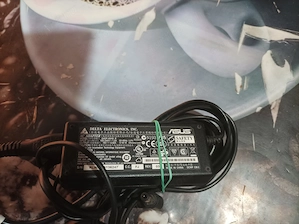 Eladó Asus laptop töltő  - kép 2
