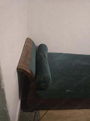 Antik jellegű dió furnéros ágyneműtartós heverőAntik jellegű dió furnéros ágyneműtartós heverő Eladó - kép 4