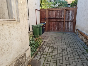 Csillaghegyen 2 szobás bútorozatlan ház kiadó! - kép 9