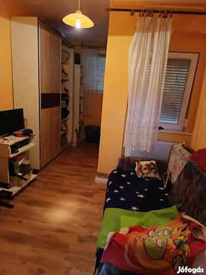Eladó igényesen felújított, 60 m-es családi ház! - kép 8