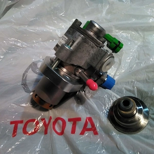 Toyota Avensis Lexus nagynyomású benzin pumpa  - kép 4