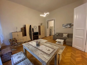 Belvárosi, bútorozott 2,5 szobás lakás kiadó a Molnár utcában! - kép 3