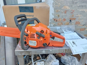 HUSQVARNA 120 Mark II  2022 04 29 napján vásárolt 1-szer használtuk azóta csak áll. Ára;55 ezer ft. 