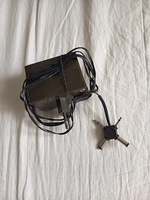  Tápegység AC DC adapter 220V 4,5V   200mA - kép 2