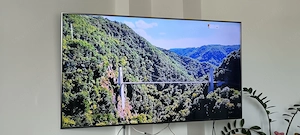 Eladó 139 cm-es Samsung tv falikonzollal együtt - kép 3