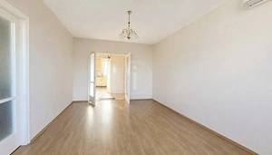 Különnyíló 3 szobás, panorámás, erkélyes, klímás, csendes lakás eladó! - kép 4