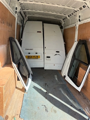Ford Transit 2.2 Mk7 első és hátsó ajtók bal oldali tolóajtó posta megoldható 2007-től