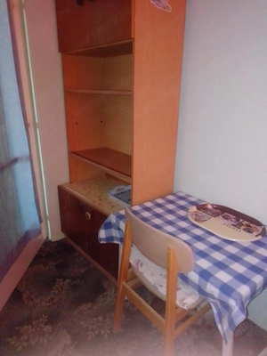 Csendes Főbérlős lakásban elsős diáklányhoz hétvégén hazajáró ugyan csak elsős Magyar lányt szobatár - kép 4
