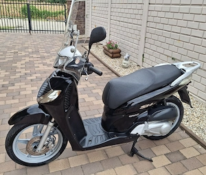 Honda SH 150 Újszerű - kép 8