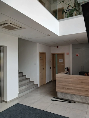 Kiadó földszinti iroda, az Újpesti Ipari Parkban - kép 10