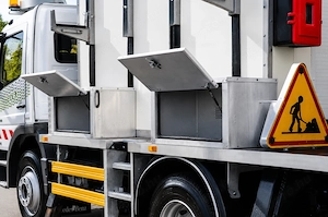 Mercedes-Benz Atego 1224 emelőkosaras tehergépkocsi magasemelő munkaplatformmal - kép 6