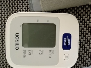 Omron M2 automata felkaros vérnyomásmérő újszerű  9000ft óbuda  személyes átvétel óbudán lakcimemen  - kép 2