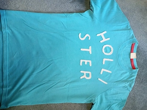 Hollister póló kifogástalan állapotban.