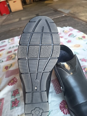 Női bokacipő 39-es fekete   kényelmi slip-on félcsizma   Nagyon szép állapotban! - kép 3