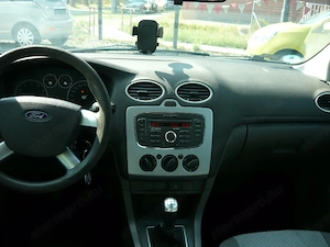 Ford focus 1.6   - kép 9