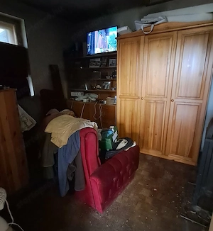 Monor zártkerti részén, Strázsahegyen, lakható kis ház 2140 m2-es telekkel - kép 5
