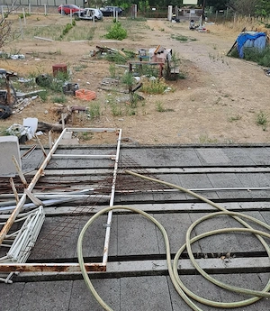 Monor zártkerti részén, Strázsahegyen, lakható kis ház 2140 m2-es telekkel - kép 9