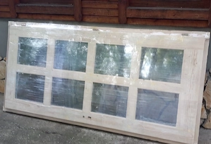 Új,100x210cm es bejárati ajtó eladó.