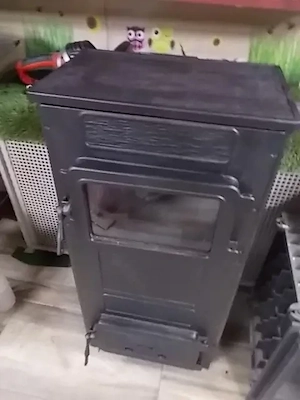 Eladó,Új Servant Öntött,8 kw Kályha.