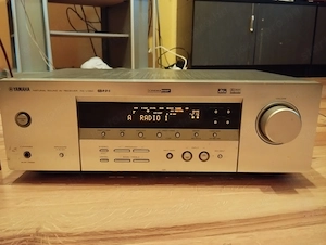 Yamaha rx-v360 erősítő+ Conan 5.0 hangfal szett