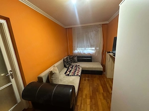 Kecskemét Belvárosában eladó egy 50 négyzetméteres, 2 szobás, első emeleti, erkélyes lakás - kép 2