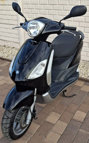Piaggio Fly 2T 50 Újszerű Gyári 6700km