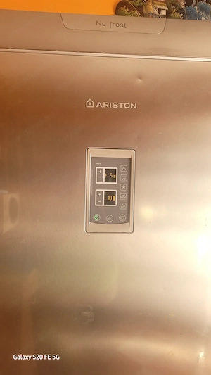 Eladó használt, működőképes ARISTON NoFrost-os 340 literes  inox hűtőszekrény megkímélt állapotban.  - kép 10